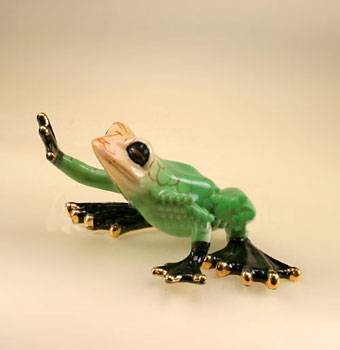 яФарфор "Pavone" фигурка лягушка  JP-08/24  11х6см