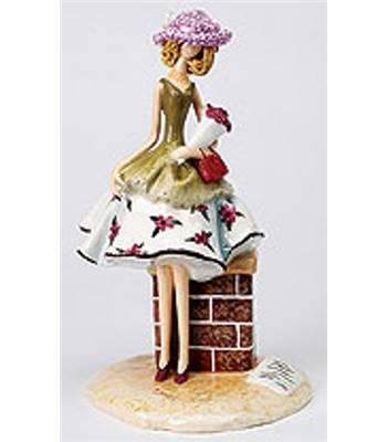 яФигурка фарфоровая "Sassy Girls" CMS22/3 The party girl Doreen (215mm)