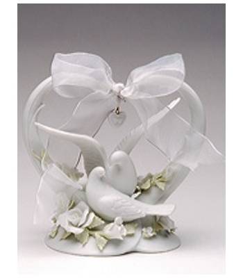 яФигурка фарфоровая "Pavone"  CMS-10/23 "Сердце с голубями" H=165mm