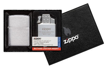 Подарочный набор Zippo 200-082950 зажигалка 200 Brushed Chrom и газовый вставн блок с двойн пламенем