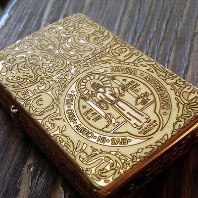 Зажигалка Zippo 204B Brushed Brass с гравировкой Zippo Constantine