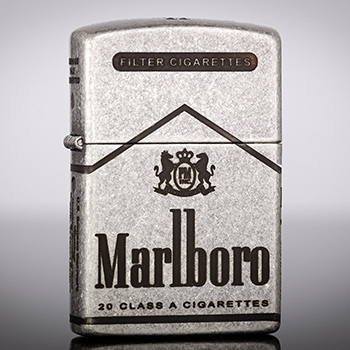 Зажигалка Zorro серебристая с чернёной гравировкой Пачка Marlboro