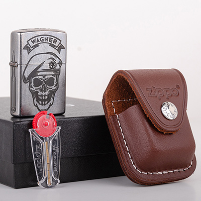 Набор Зажигалка Zippo 207 Street Chrome с гравировкой Вагнер + чехол LPCB + кремний 2406NG