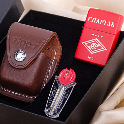 Набор Зажигалка Zippo 233 Red Matte с гравировкой Спартак + чехол LPCB + кремний 2406NG